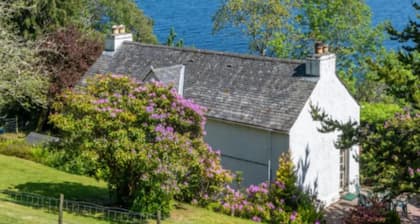 Loch Ness Cottages