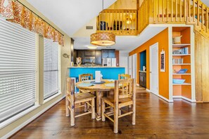 Dining - Lakefront “Treehouse”: Private Retreat in the Pines! (Point Blank)