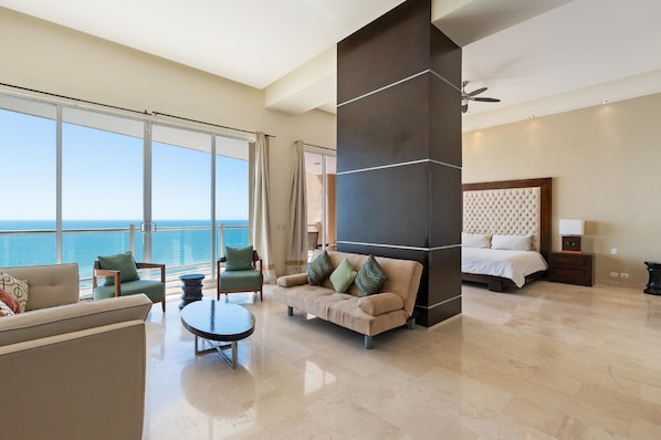 Panoramic Condo, 4 Bedrooms | View from room