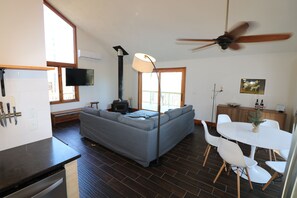 Smart-TV, peis, stereoanlegg og printere