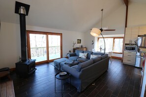 スマートテレビ、暖炉、ステレオ、プリンター