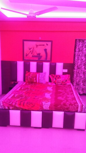 View from room - hotel jyoti continental (Agra)