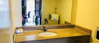 เบย์ชอร์อินน์