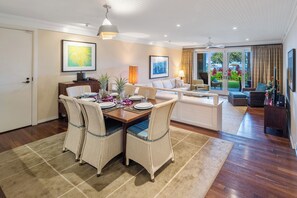 Interior - REDUCED Dec-Mar! Villa 102-103 Stunning Ocean Views at Turtle Bay (Kahuku)