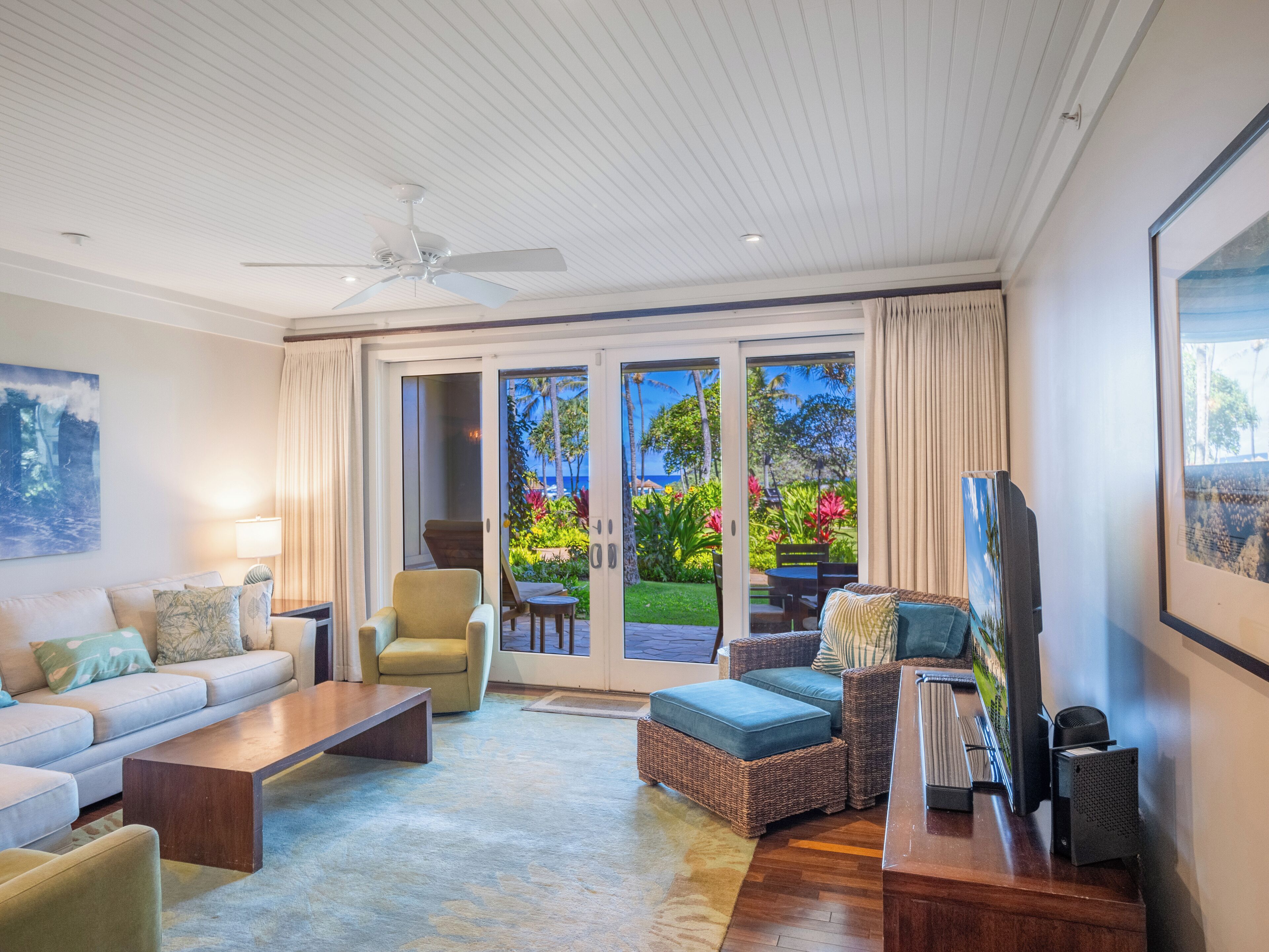 Smart-TV, Bücher, Drucker