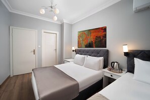 In-room safe, soundproofing, iron/ironing board, free WiFi - Ercan Inn Hotel (Istanbul)