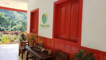Pintu masuk interior