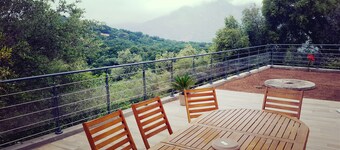 壮大な18世紀の工場 