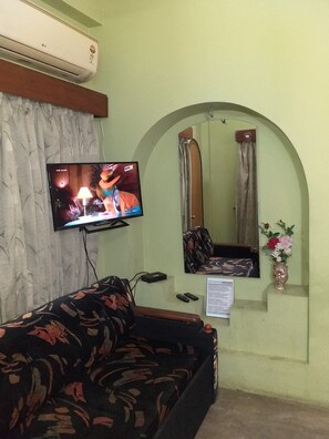 Economy Double Room, 1 Double Bed, Non Smoking, City View