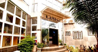 Silverland Hotel and Suites