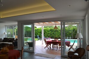 Dining - Villa with private pool at 300 meters from the sea! (Marina di Ragusa)