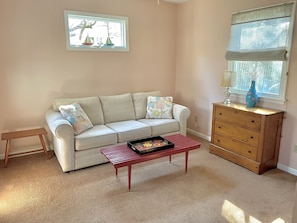 Smart TV, books -  Classic Cottage, 1.5 Blocks to Beach & Boardwalk,Porch & Outside Shower (Rehoboth Beach)