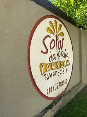 Façana frontal de l'allotjament