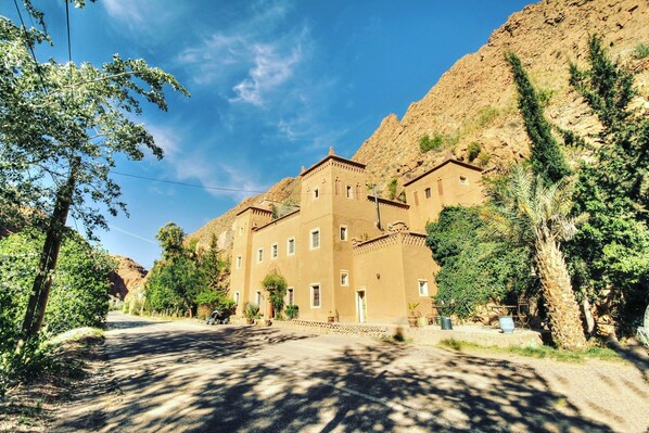 Garden - Auberge La fibule du dades (Ait Sedrate Jbel El Soufla)