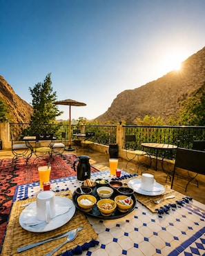 Front of property - Auberge La fibule du dades (Ait Sedrate Jbel El Soufla)
