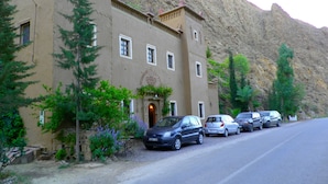 Entrée de l’hébergement