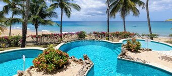 Chaconia Suite, a stunning luxurious beach front self catering apartment