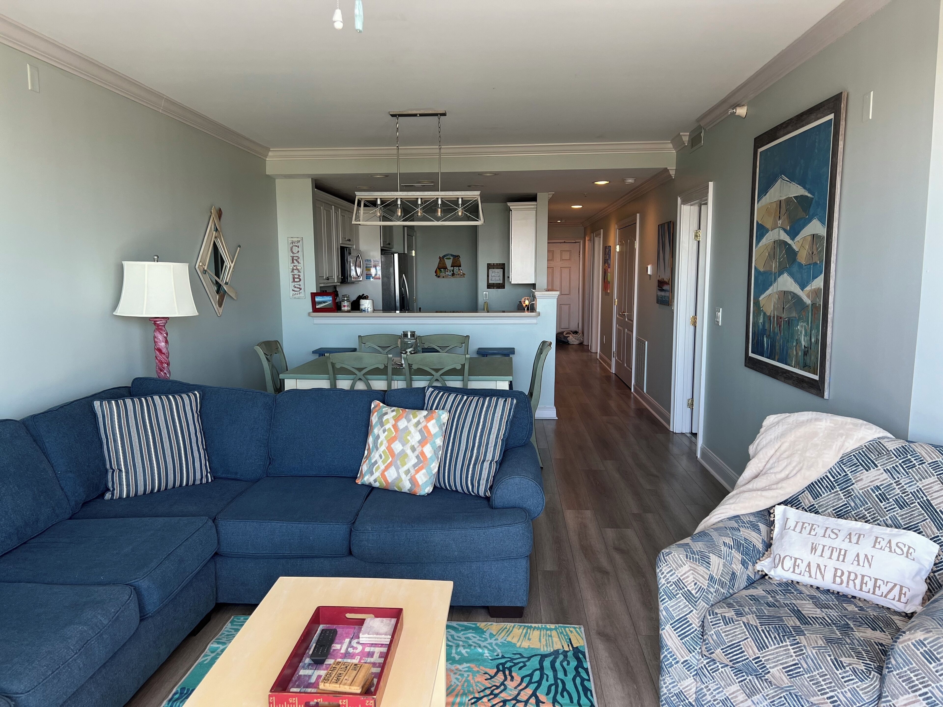 スマートテレビ、DVD プレーヤー、書庫、ビデオライブラリ