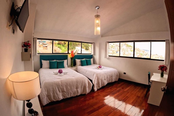 4 chambres, coffre-fort, bureau, accès au Wi-Fi (inclus)