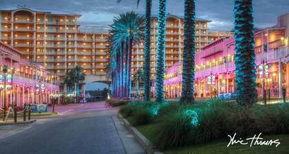 Edullinen Luxury Wharf Condo, jossa on 135 + viiden tähden arvostelut - Varaa nyt syksyyn!