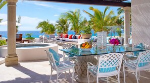 Outdoor dining - Villa Pacifica by Cabo Platinum (Cabo San Lucas)