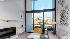 Loft Mewah | Pemandangan dari kamar