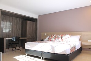 Minibar, trang trí khác biệt, trang bị nội thất với thiết kế riêng biệt