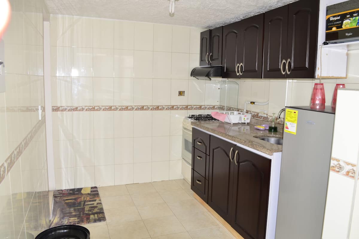 classic apartment, 3 bedrooms, kitchen, tower | private kitchen