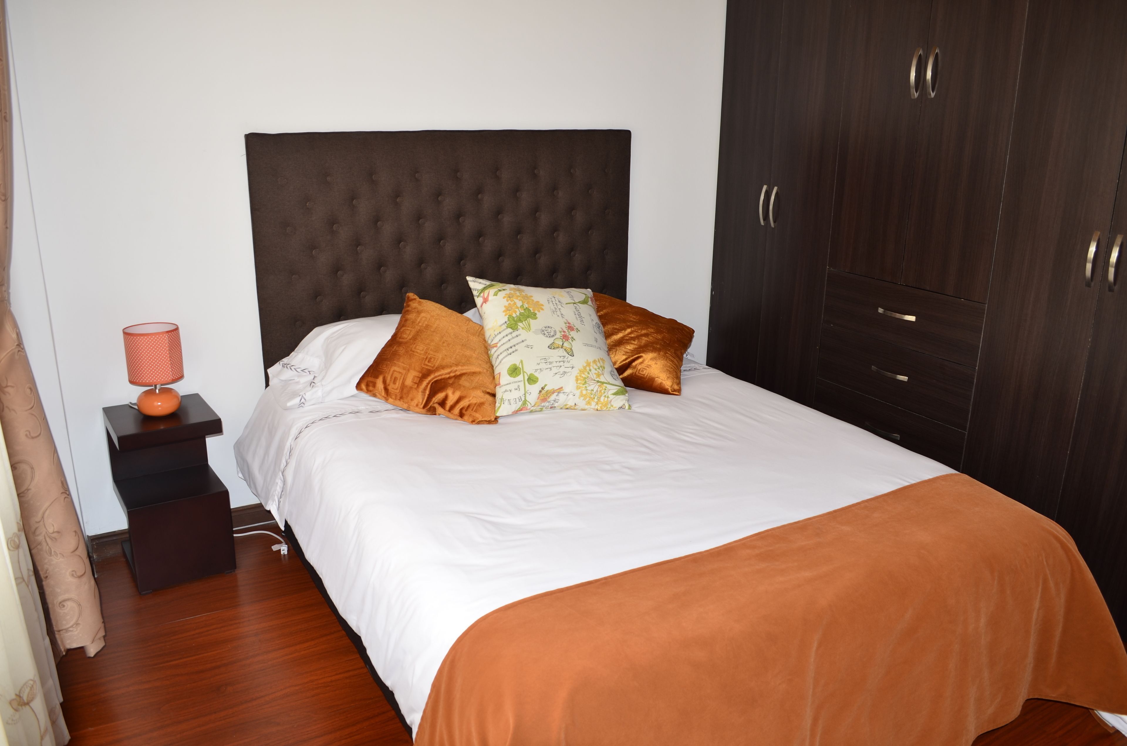 Free WiFi, bed sheets