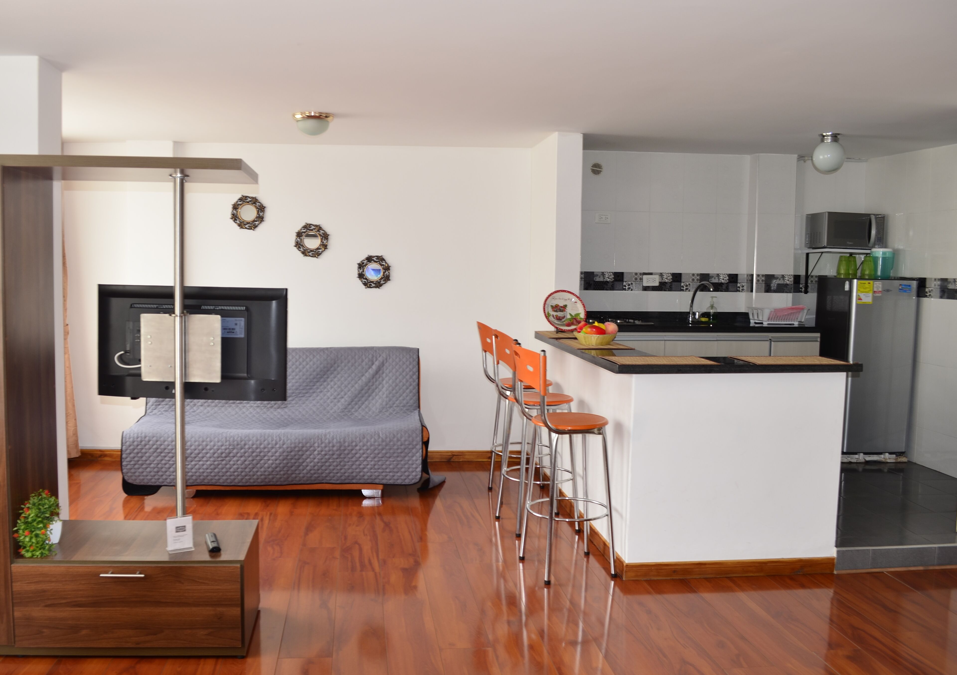 aparta estudio | 1 bedroom, free wifi, bed sheets