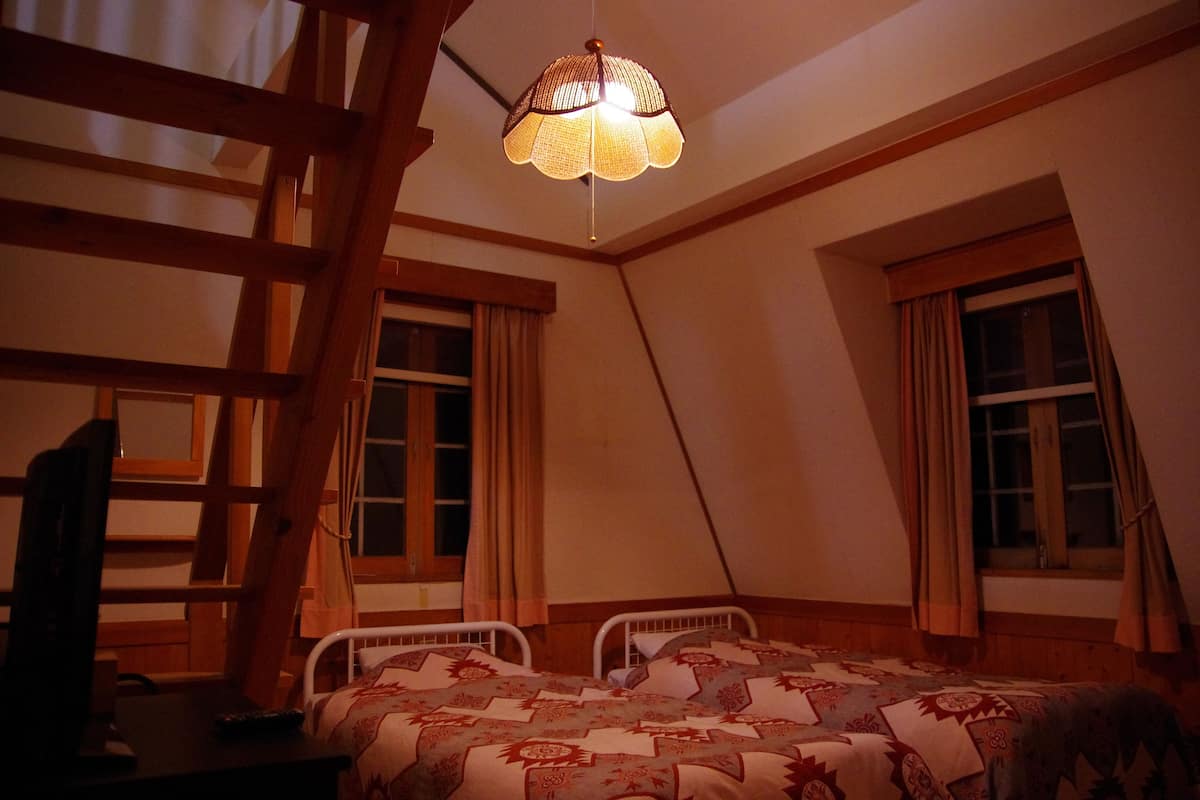 Twin Room (with Loft) | Free WiFi, bed sheets