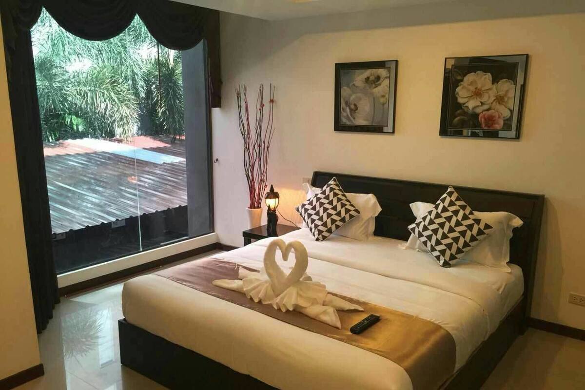 Chambre Confort double | Minibar, coffre-fort, accès au Wi-Fi (inclus)