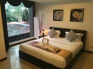 Comfort Double Room | Minibar, in-room safe, free WiFi - Yaka Hotel - Pattaya (Pattaya)