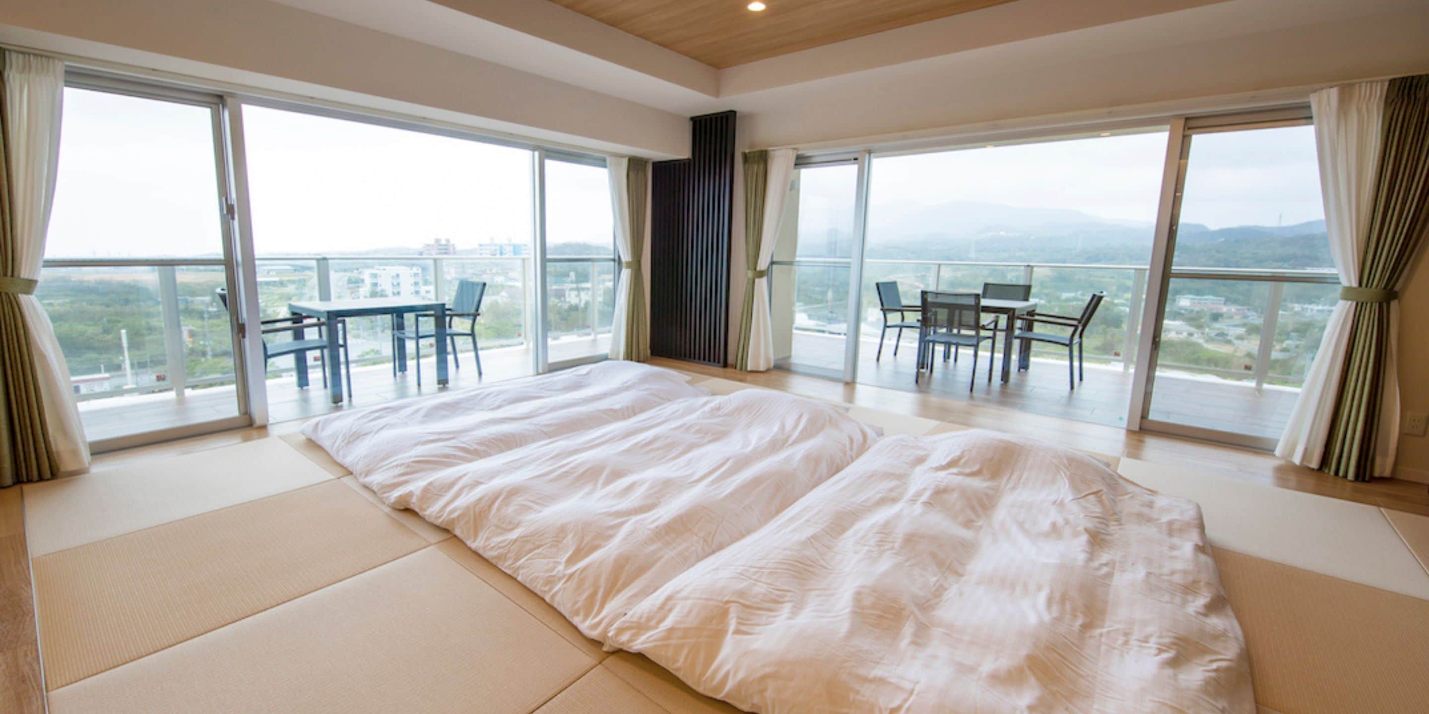 デスク、WiFi (無料)、ベッドシーツ