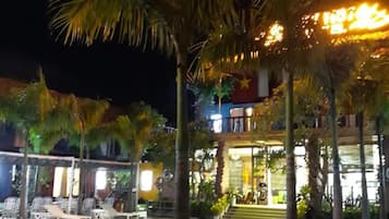 Khuôn viên nơi lưu trú