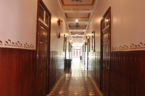 Shwe Nadi Guest House