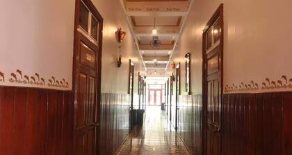 Shwe Nadi Guest House