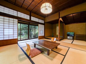 独立别墅 (Holiday Home) | 客房内保险箱