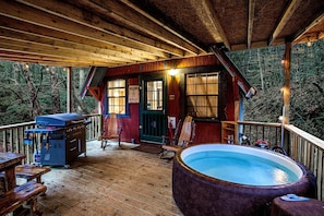 Private spa tub