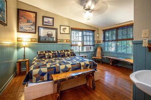 Traditional Cabin, 5 Bedrooms, Hot Tub, Mountainside | Egyptian cotton sheets, premium bedding, pillowtop beds - Bear Creek Lodge and Cabins in Helen Ga - Pet Friendly, River on Property, Walking Distance to downtown Helen (Helen)