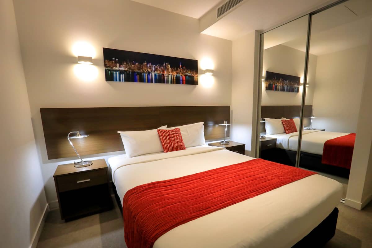 Deluxe Apartment, 2 Bedrooms | 1 bedroom, premium bedding, individually decorated