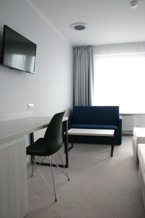 In-room safe, desk, blackout drapes, iron/ironing board - Mielno Holiday Apartments (Mielno)