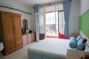 Deluxe Studio Suite | Meja, seterika/papan seterika, katil lipat simpan/tambahan 