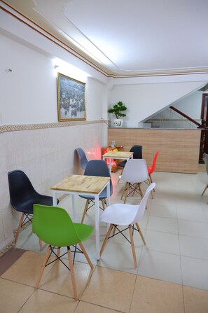 Kawasan tempat duduk lobi