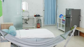 Desk, iron/ironing board, rollaway beds, free WiFi
