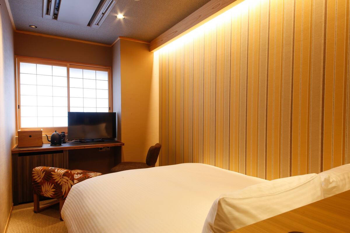 18sqm Double Room | Premium bedding, minibar, in-room safe, desk