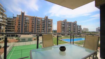 Apartment, 3 Bedrooms, Terrace, Partial Sea View | Terrace/patio
