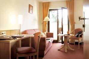 주니어 스위트, 금연 | 미니바, 방음 설비, 무료 WiFi, 침대 시트