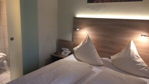 Unclassified image, 5 of 33, button - Hotel Rose (Heidelberg)