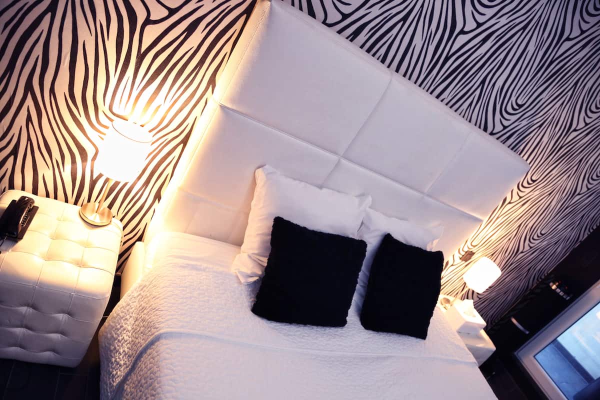 classic double room | premium bedding, individually decorated, individually furnished